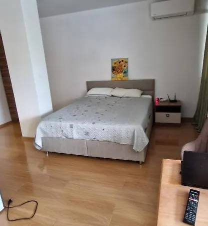 Blue Bay Apartment *
